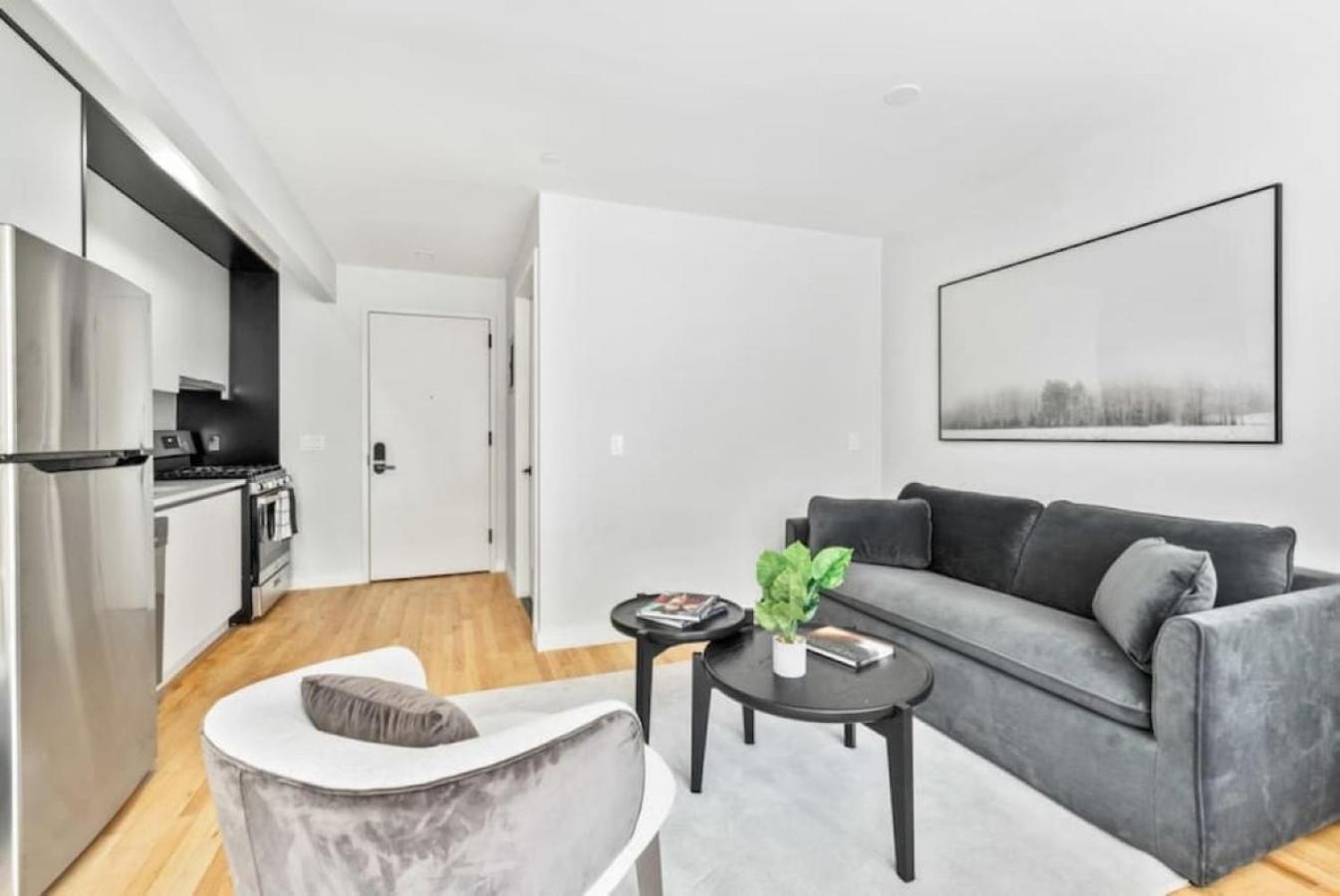 Luxe Studio With Charming Juliet Balcony Apartment New York Luaran gambar