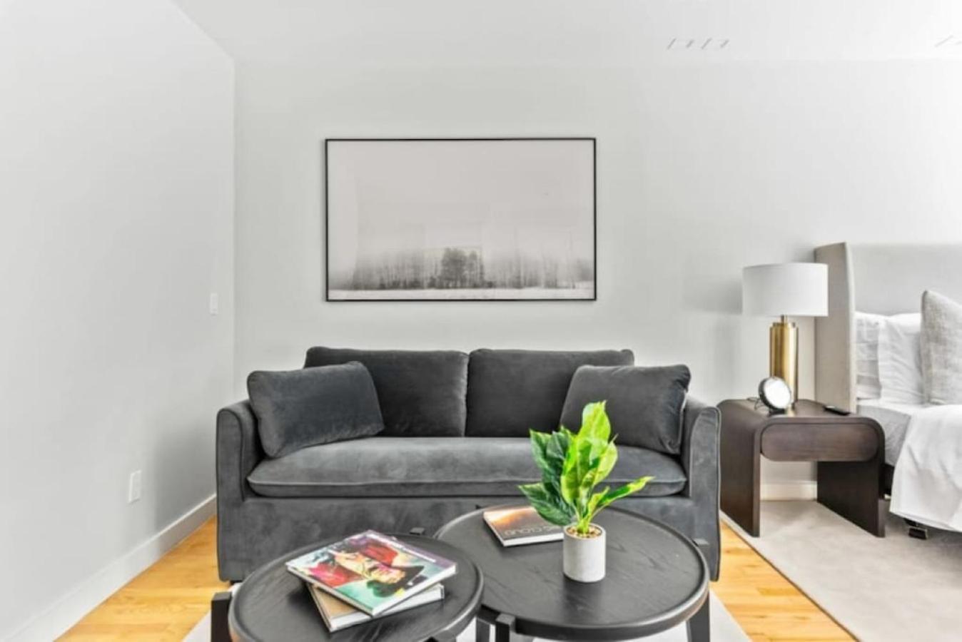 Luxe Studio With Charming Juliet Balcony Apartment New York Luaran gambar
