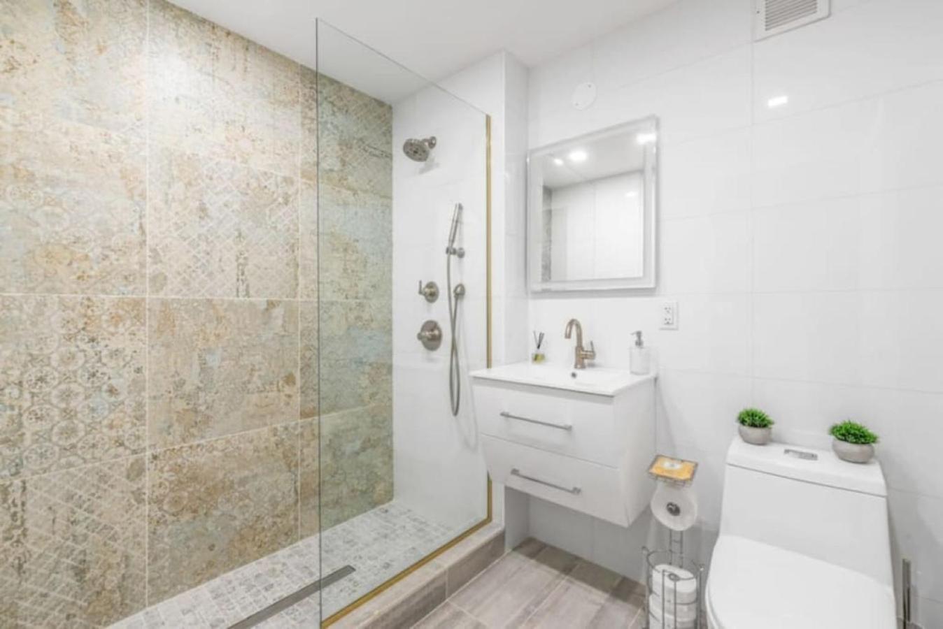 Luxe Studio With Charming Juliet Balcony Apartment New York Luaran gambar