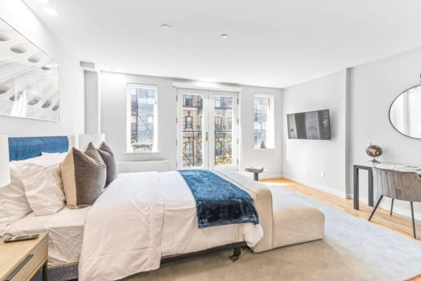 Luxe Studio With Charming Juliet Balcony Apartment New York Luaran gambar